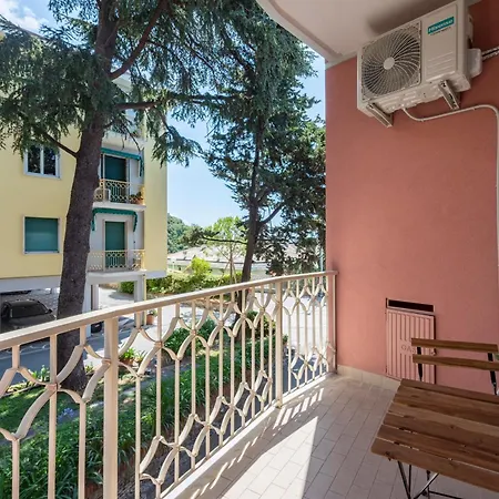 Iflat Un Nido Nel Genua